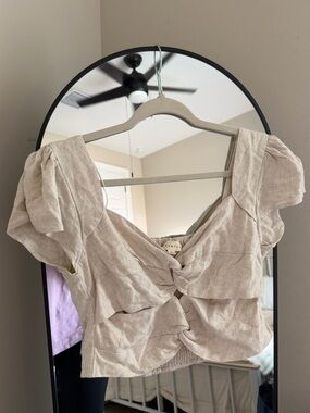 Promesa Cream Twist-Front Puff Sleeve Crop Top